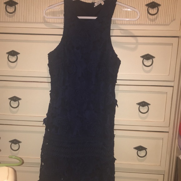 Lovers + Friends Caspain Shift Dress - Picture 3 of 4